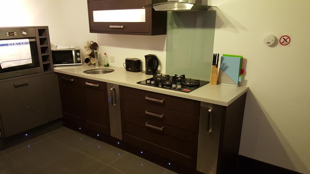 Bath Road Apartments สวินดอน ห้อง รูปภาพ